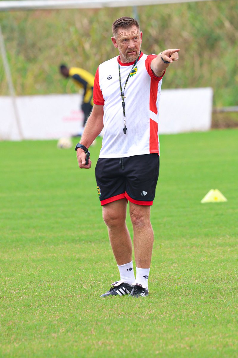 AsanteKotoko_SC's tweet photo. Working together for Sunday. 
#GPLMD3 https://t.co/MRIFZ9cIVh