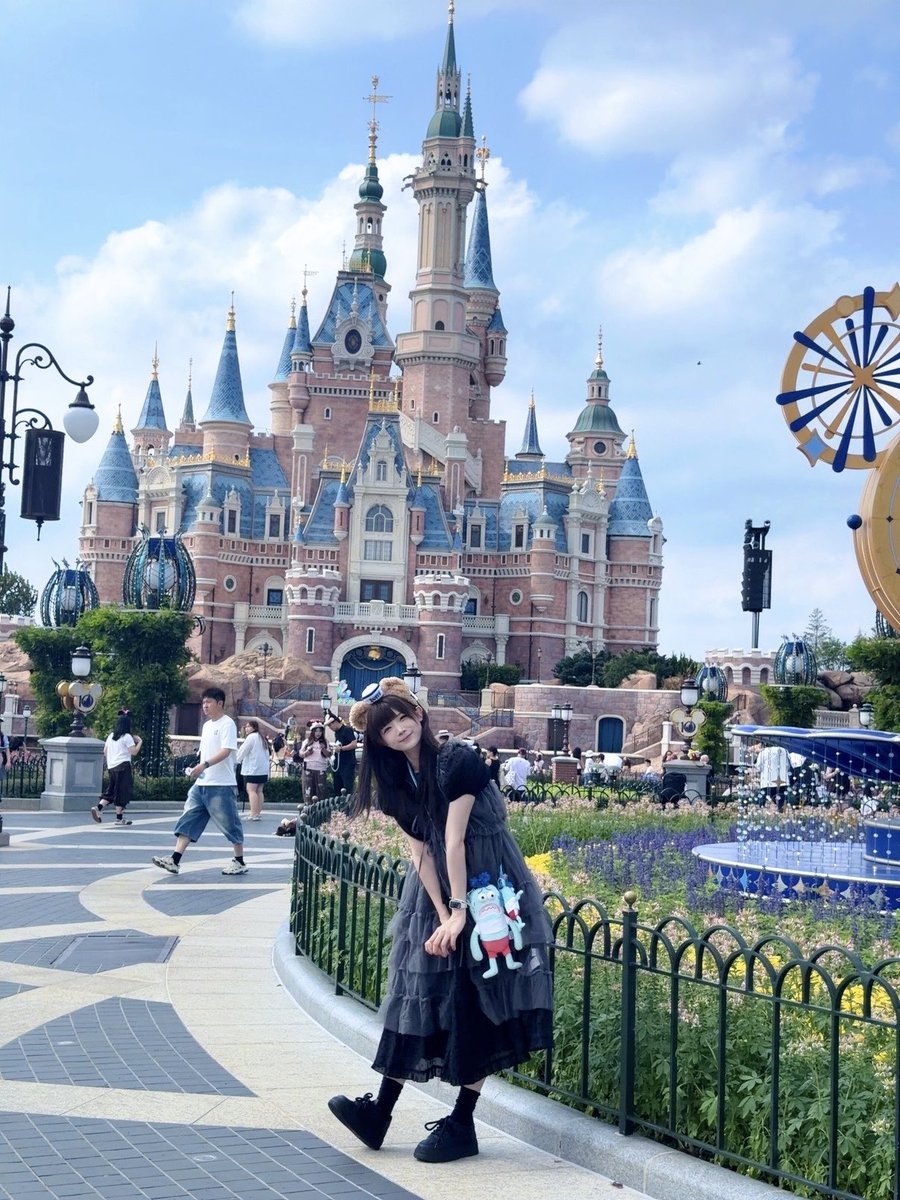 Tomono78's tweet photo. ディズニー楽しい!!!!  (  ˋ͈ ˙̫ ˊ͈ )💕💕 https://t.co/fT6ZSrkQGo