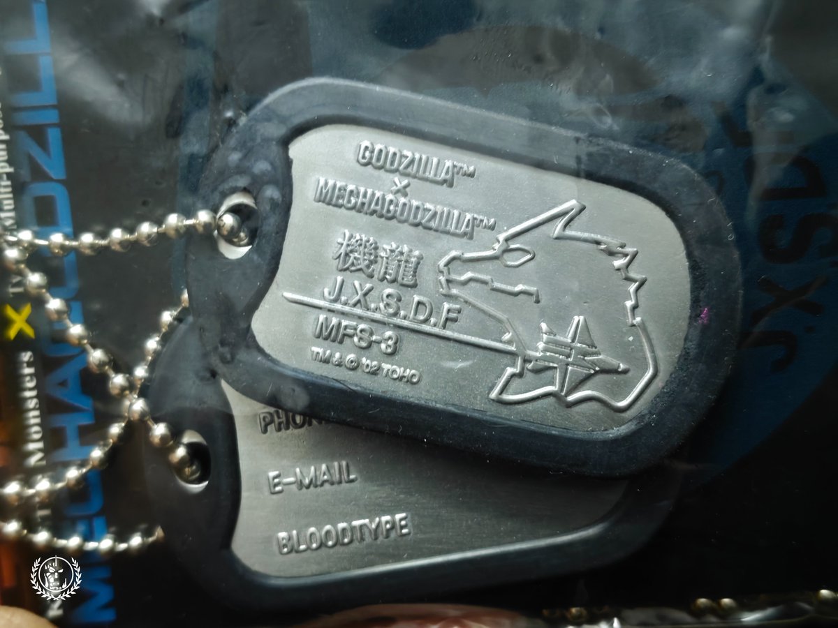 MFS314's tweet photo. I got this Kiryu Team necklace that came out in 2002, and the seller even included a little gift with it - I'm really happy https://t.co/9ZPJ12t5F4