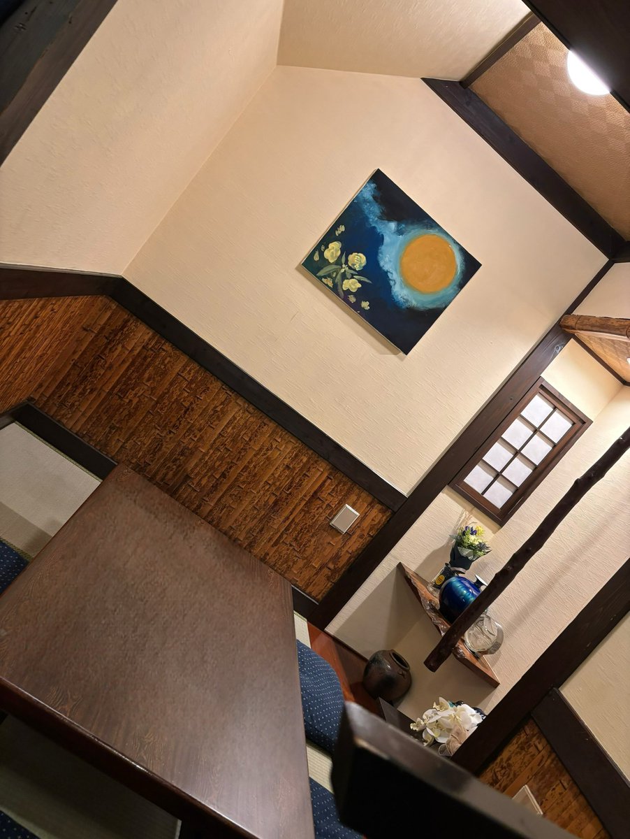 no926re's tweet photo. だいすきな岳さんまきさんが始めるお店のプレオープンにお呼ばれして後輩さんとお邪魔してきました。素敵なお声掛けを頂いて、後輩さんご実家産のお米をお店で使って貰う事になりました🌾まさかの形で2人の夢をお手伝いできて嬉しさいっぱい。一生懸命人生を生きる2人が憧れだし本当にびっぐらぶです🍣 https://t.co/zL07C2vGb4