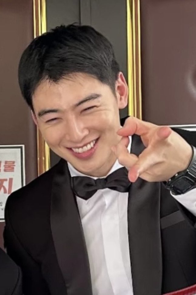 cewycha's tweet photo. dongmin                                        me https://t.co/fjlfMKtx9A