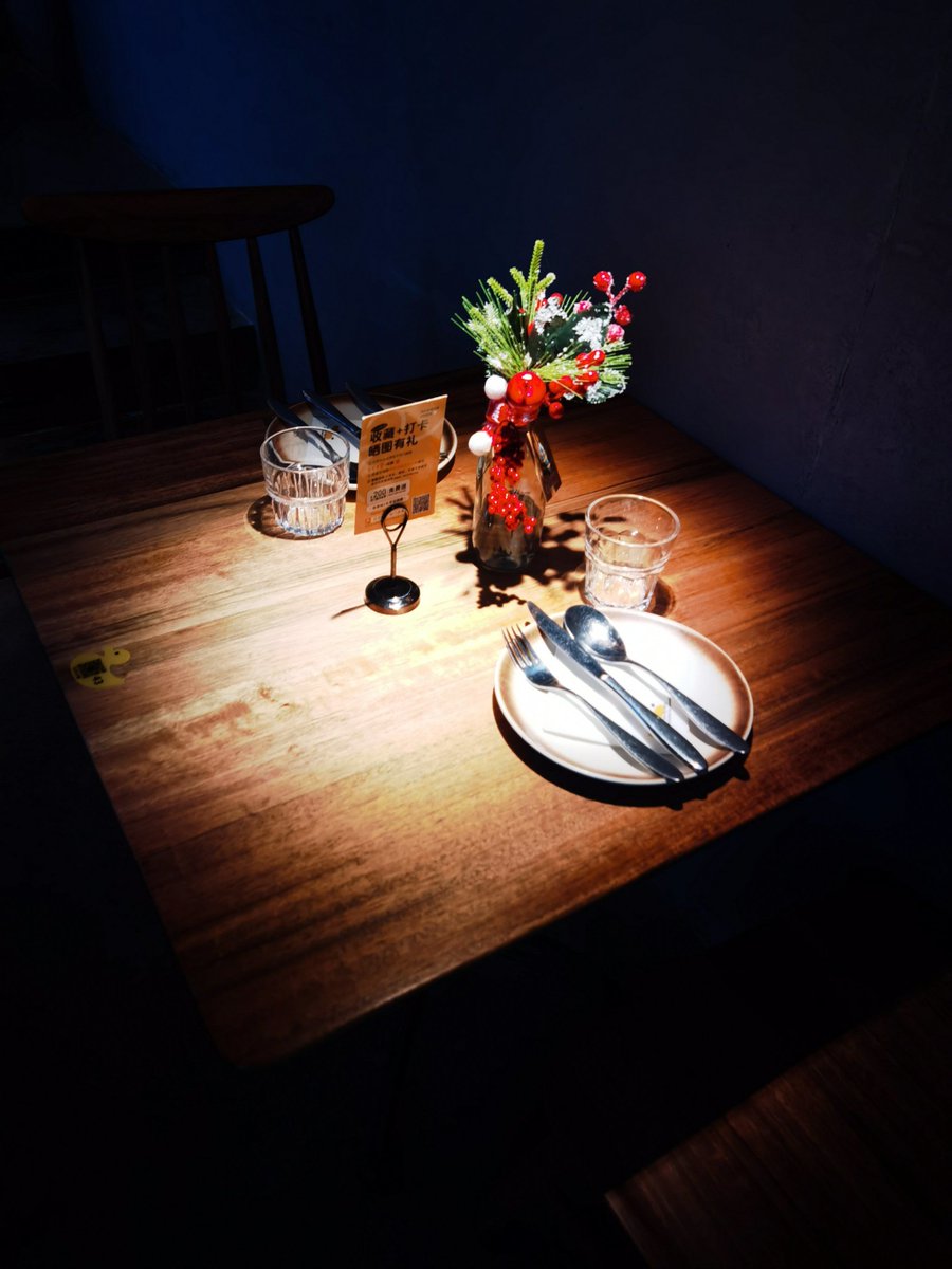 DannyPetruib's tweet photo. Just found the coziest hole-in-the-wall pasta spot in town! Handmade tagliatelle with truffle cream sauce is absolute perfection—rich, aromatic, and so fresh. 10/10 would come back for every date night. https://t.co/M1Bp7Fy4J7