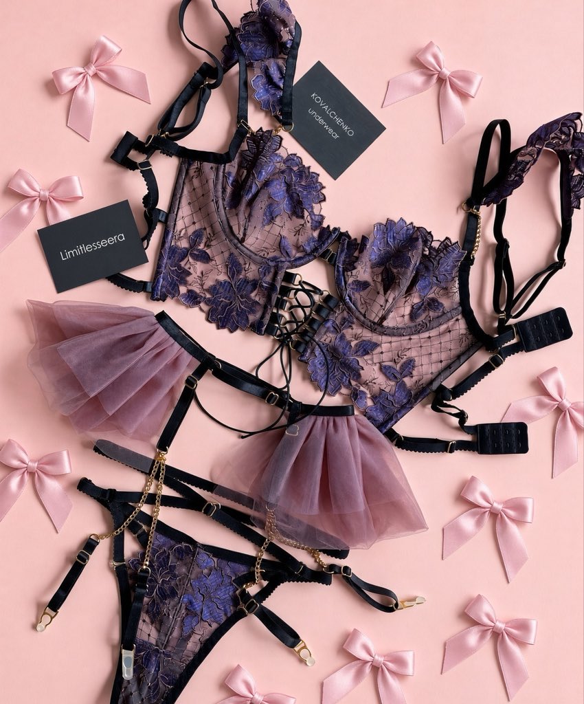 limitlesseera's tweet photo. Purple lace. Main character energy.💜 https://t.co/PXOFCfhM2o