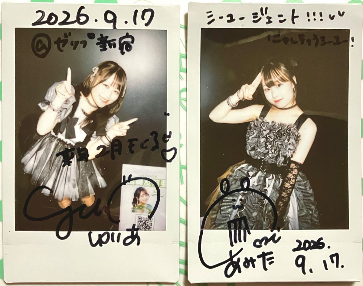 insergent004's tweet photo. 特典会はゆりあみで
島ちゃん→ラララのzepp新宿来年も来るよ！
あみた→深夜のシーユーにゃんちゅう声ver.
天野さんの偽造サインチケを添えて…
#にきちゃんのZepp0917
#にきちゃんのZepp0207
#島崎友莉亜
#新倉愛海
#天野あゆら https://t.co/y4m7byUlSO