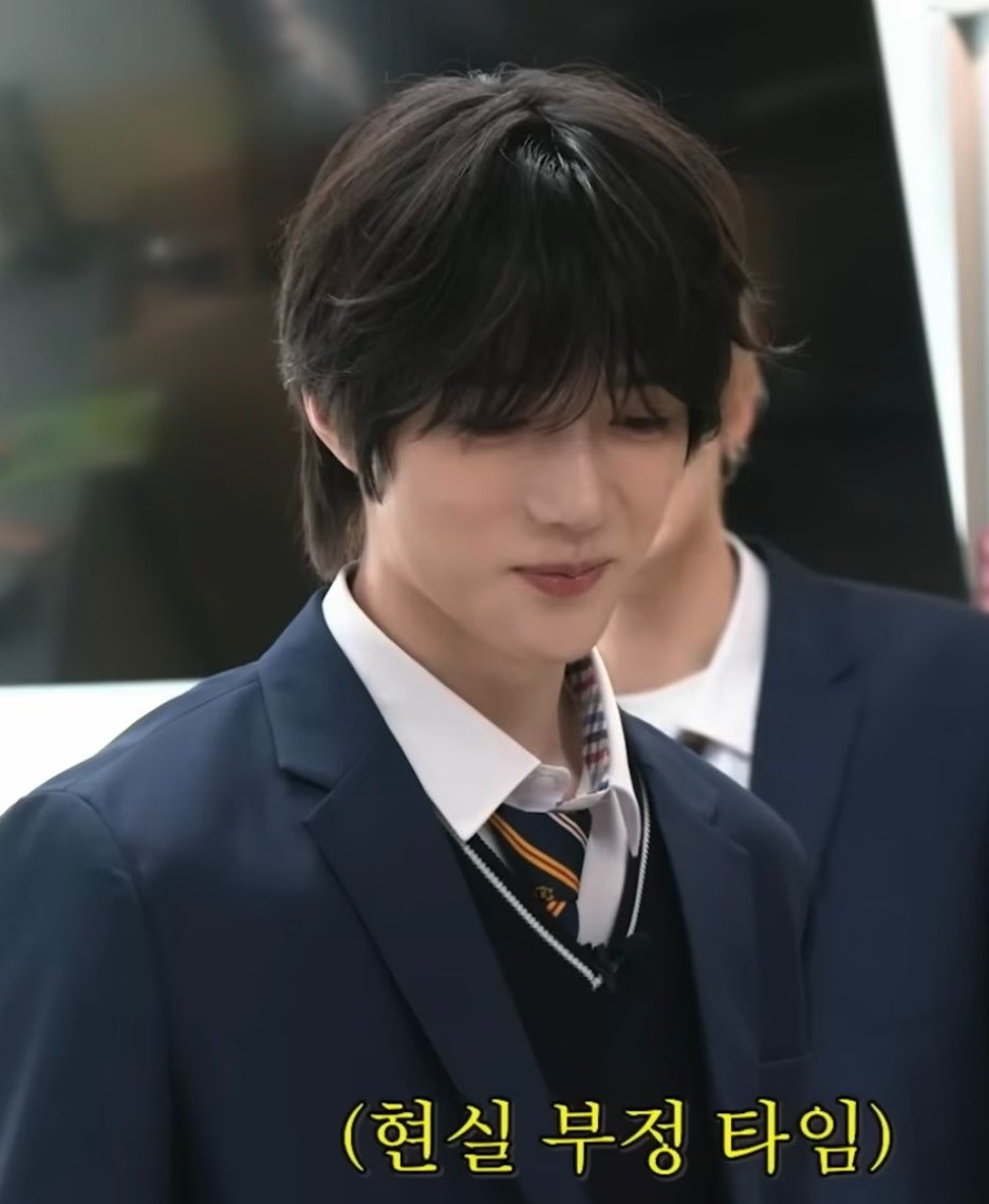 huerigyu's tweet photo. “i’ve gotten older since then.. what if it doesnt look as pretty as before” my beomgyu darling you’ve only been getting prettier and prettier each year you’ll look pretty in any hair length and any hairstyle :(( https://t.co/3H6SEbEVXG