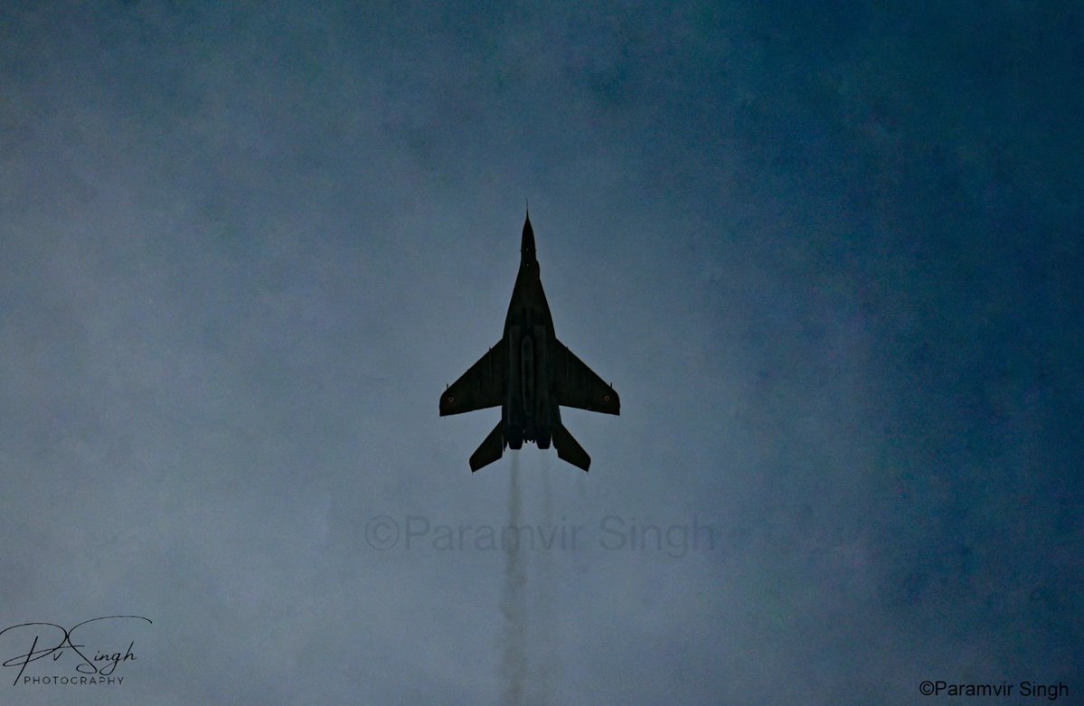DeboraOpda8n's tweet photo. Touch the sky with glory. Thank you to all members of the Indian Armed Forces. Wishing you greater strength and success. https://t.co/a06g9miJwl