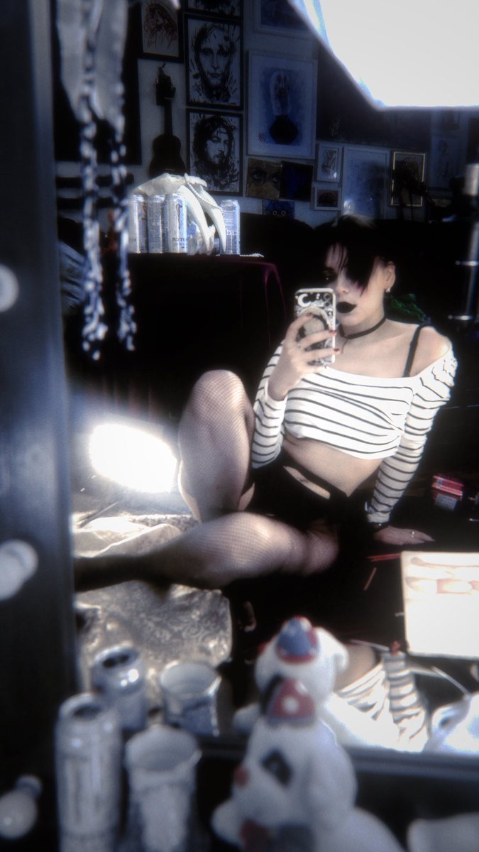 sundriagold's tweet photo. Mime 🖤🫦 https://t.co/mi1mjOKpVI