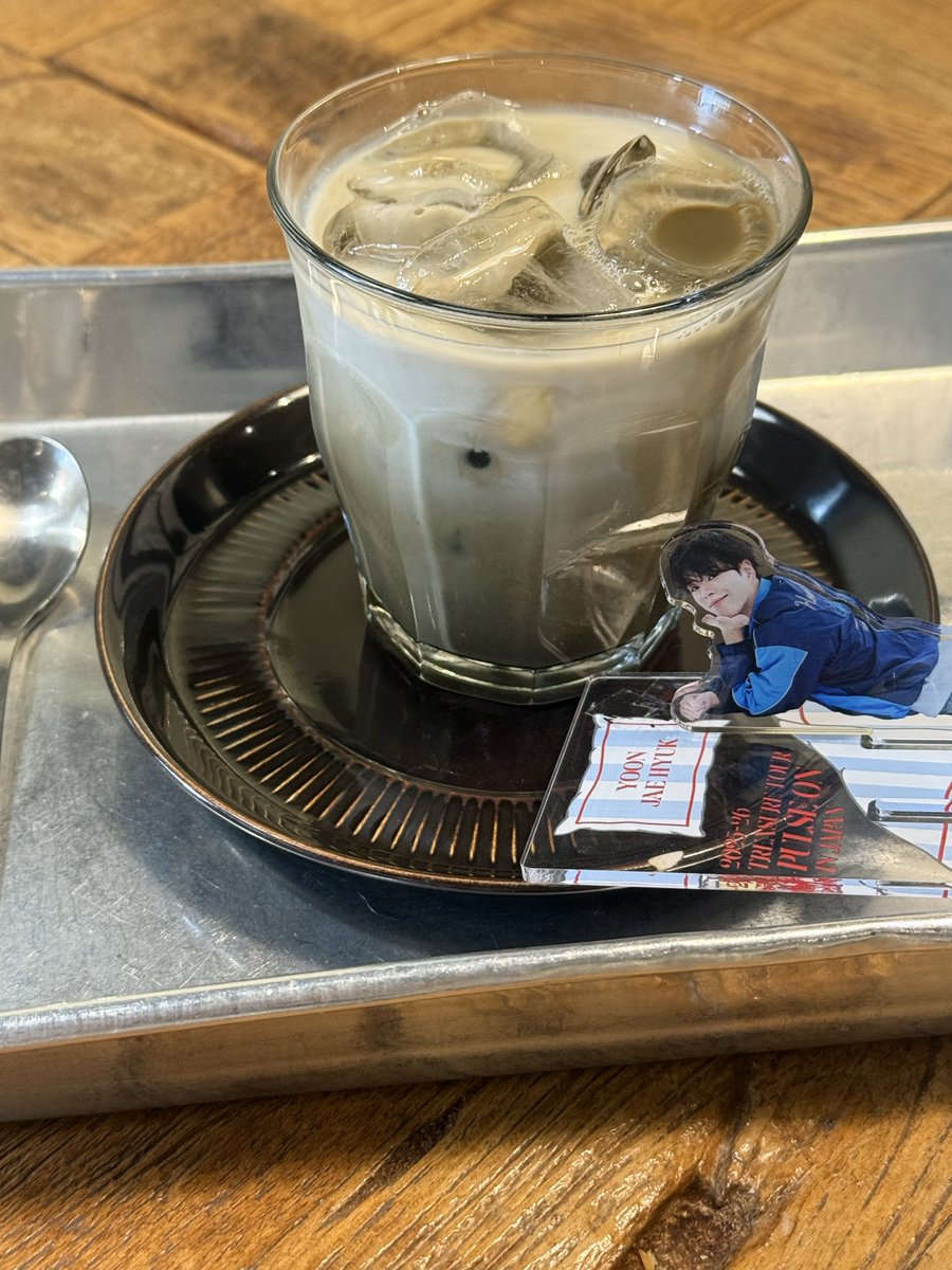 icemoa_'s tweet photo. 성수갓다가시간떠서지하철역화장실에서독서함
마음 의양식 :) https://t.co/I4D3JpWH0R