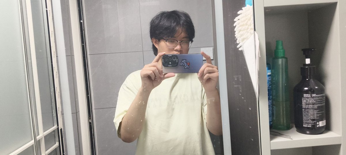 HamburgerLovea's tweet photo. 我的宝宝好帅啊（个人喜欢，不喜勿喷）
宝宝你要是能一直这样爱我就好了🥹🥹🥹 https://t.co/bH3Z2r7Lm9