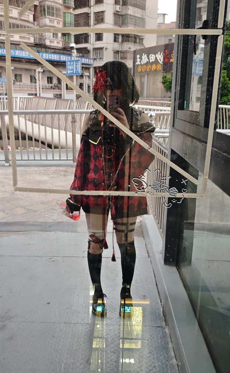 huihui12126's tweet photo. 今天是惠惠的生日 ，找了妆娘cos来世，还和朋友们吃火锅。

其实我想打生日炮的说
#小男娘 #肆之岛来世 #小男孩 #娼年 https://t.co/sKXCMk6678