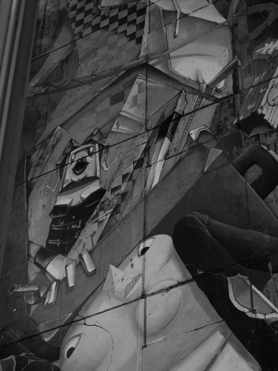 nao010920's tweet photo. kichijoji graphic art

#street
#streetphotographers 
#streetsnap https://t.co/Q7MzUPN6Ke
