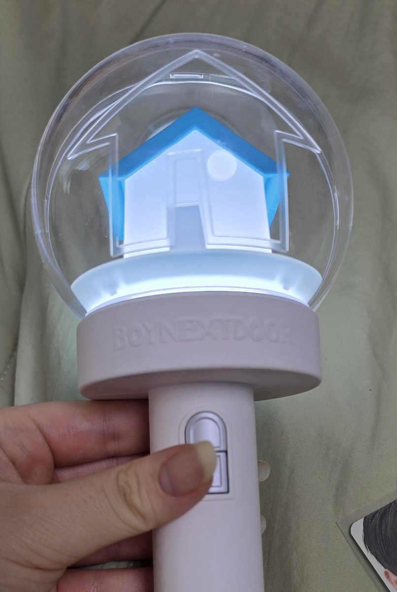 jongsoler's tweet photo. 원더스틱 3.0에 판매합니다 상자× 포카o 
명재현 우치와 1.0 판매 한 번 사용
포카,앨범도 판매합니다 싸게팔아요 급처~ 
sell Photo card bnd BND album 
하자 확인 / dm해주세요 sungho riwoo jaehyun taesan leehan woonhak count to love 카투럽 아필굿 얼윈파 뭣같아 라방 콘서트 공방 md https://t.co/JVihqfDRe1