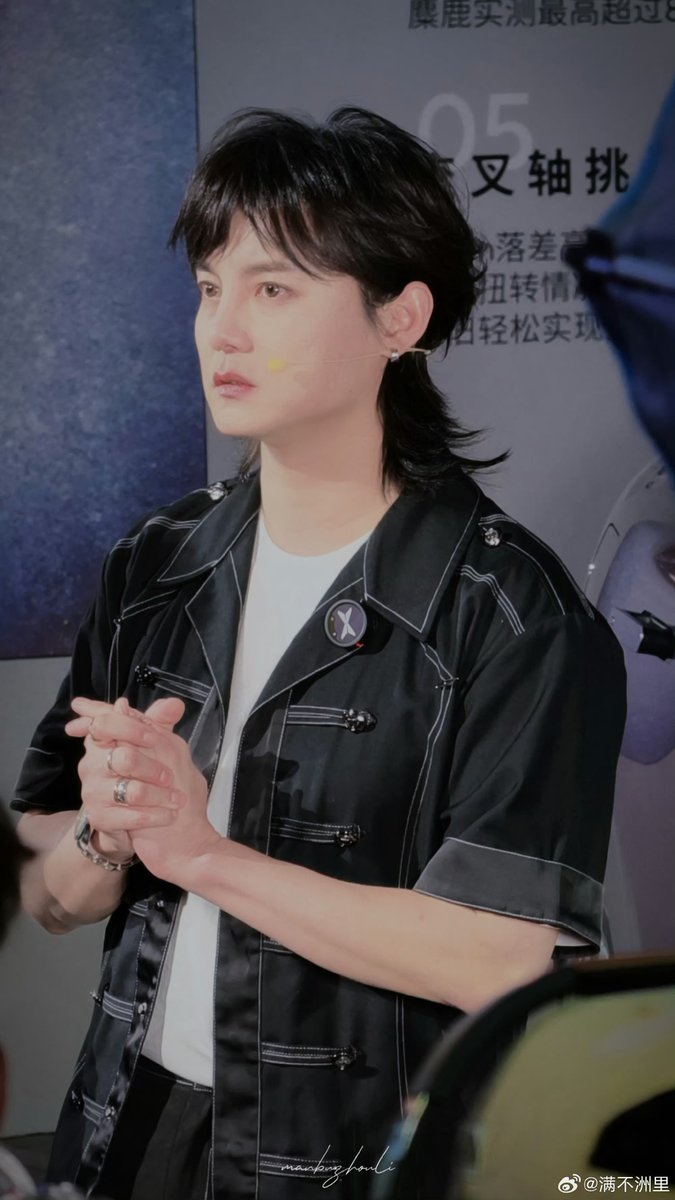 YinZhengTHFC's tweet photo. 2026/9/17 งานเปิดตัวรถยนต์ไฟฟ้า "XPeng G9L " 

CR : https://t.co/aIRwNvuTJu

#อิ่นเจิ้ง #尹正 #YinZheng
#ถานจวิ้นเผิง #谭峻鹏 #TanJunpeng https://t.co/tSBZ1lphel