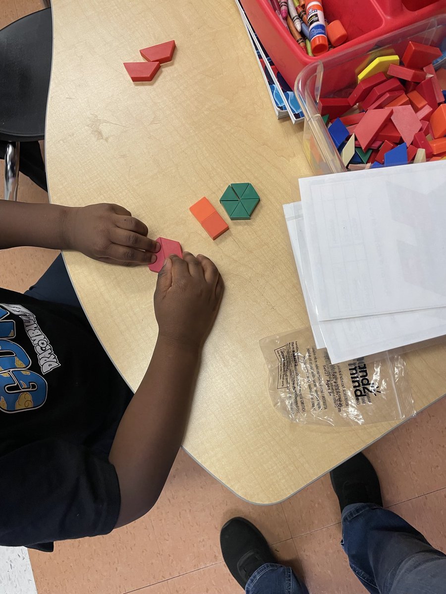 IsonS_Kinder's tweet photo. Here’s a glimpse into Mrs.Chinn’s class! Today, students were using smaller shapes to create bigger shapes, during math small group time! #fultoncountyschools #isonspringselementaryschool @IsonSpringsES #shineandsucceed https://t.co/8T1ZaGTENa