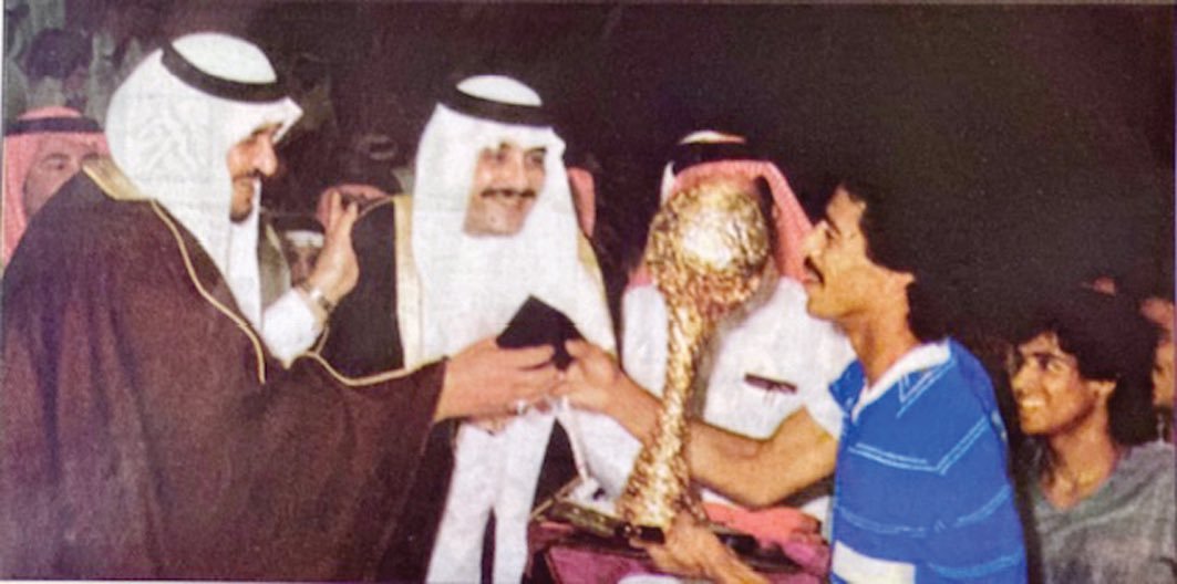 sehamallza3eem's tweet photo. @mabuhedaih الزعيم ماضيا وحاضرا متواجد قبل الدعم 
وبعد الدعم في الهوات وفي الاحتراف 
قبل الاستقطاب وبعد الاستقطاب 
الهلال السعودي 91 بطولة داخلية 
وخارجية حره نقية 
بخلاف المنجازات العالمية https://t.co/mL5notBCyQ