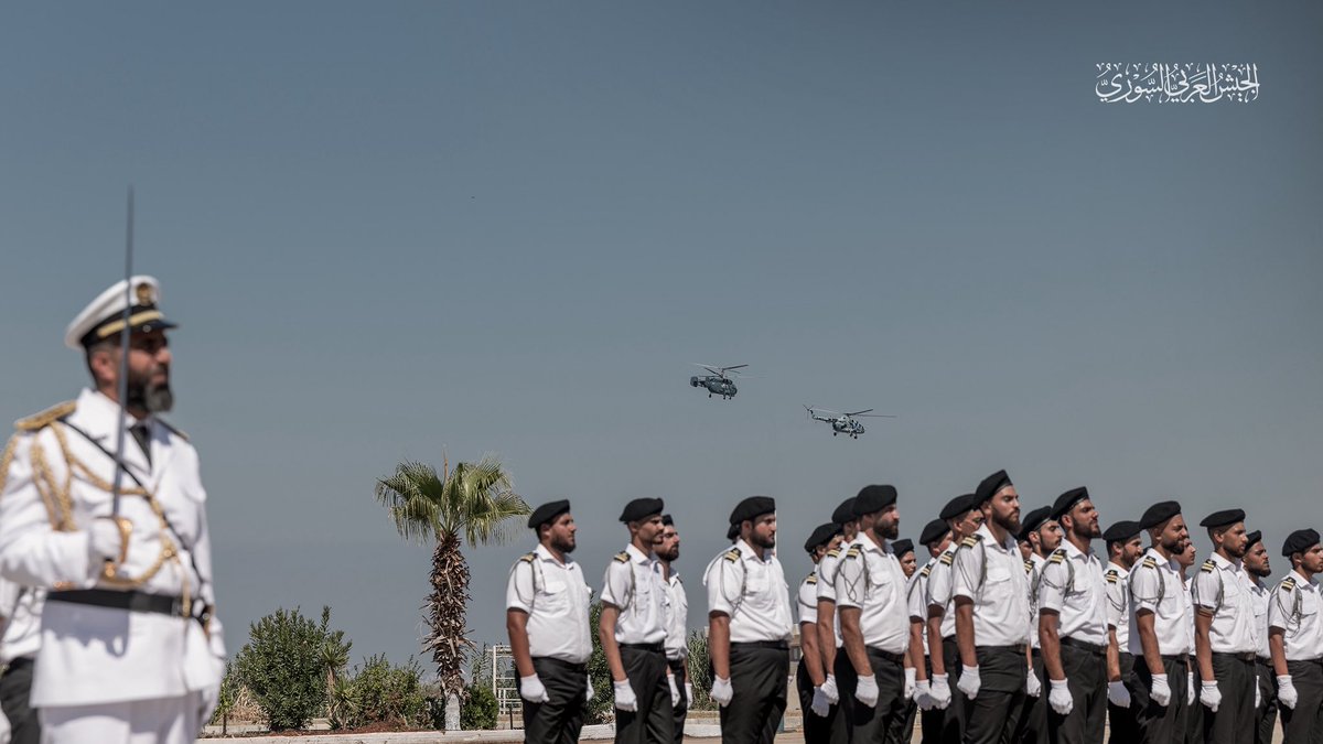 SyrArArmy's tweet photo. تخريج الدفعة الأولى من ضباط الصف في المدرسة الفنية البحرية، لبدء مهامهم ضمن صفوف القوى البحرية في الجيش العربي السوري.

#الجيش_العربي_السوري https://t.co/xzzCsib7nw