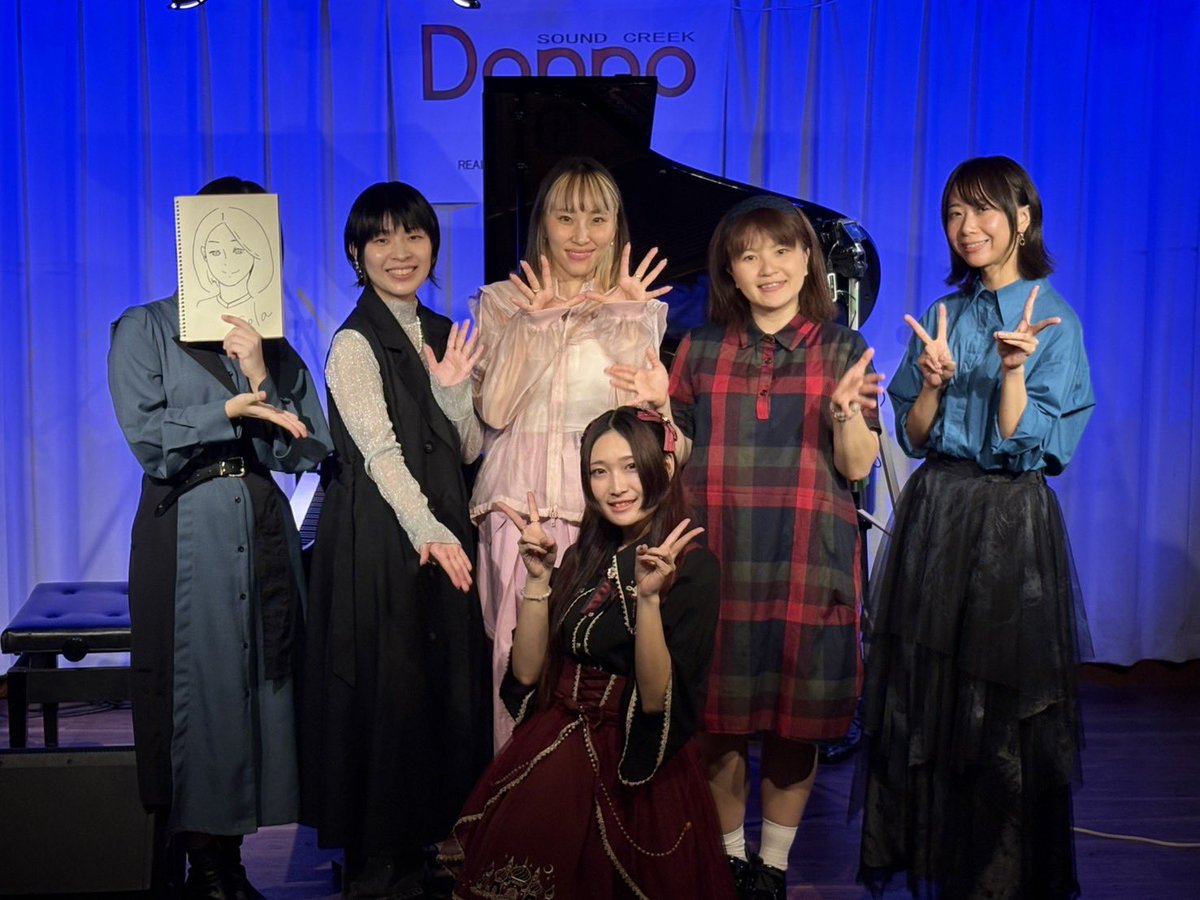 ssw_Lily's tweet photo. Lily定期公演「繋ぐ想い、繋がる縁」、ありがとうございました✨️
ご縁と愛の溢れるライブでした！
縁者様、お客様にはいつも本当に感謝です😌
また、重大発表もしました！
歌を届ける機会をいただけて本当に嬉しいです！
10/10ワンマンライブまで後少し🔥
よろしくお願いします‼️
@sola_she https://t.co/7oBlCIDt2v