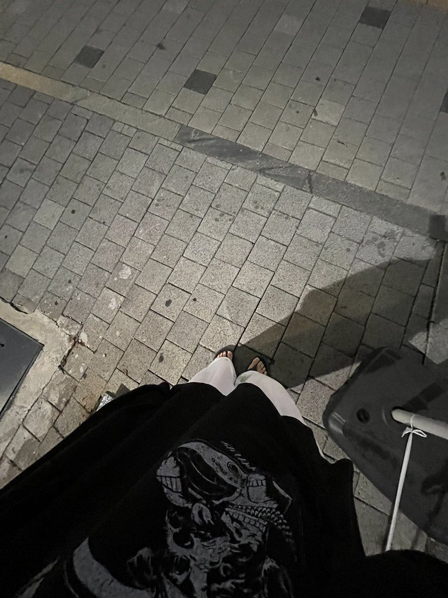 throwup_1's tweet photo. 평일 너무 바빠요🥲 https://t.co/vr0YQzCpLn