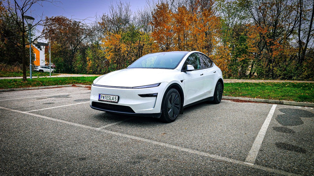 akhirahmind's tweet photo. @elonmusk Asking
@elonmusk
for a free Model Y in Austria since I'm not working atm &amp; love to travel around in this country and it's neighbouring states. Also love taking pics for my instagram page. Test drive was absolutely beautiful. https://t.co/baB3IDB0Ig