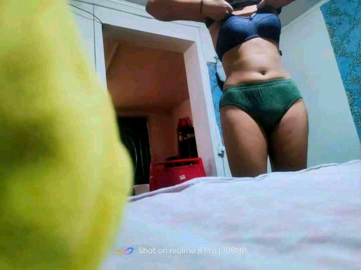 devils_queens's tweet photo. Wife wearing dress 👗 
#desi #mallu #aunty #sexy #naked #bra #panty #homely #wife #hotty #naughty #secretpic https://t.co/KvSm9yN9zh