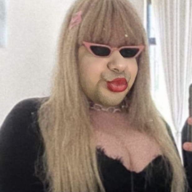 GFRO_'s tweet photo. Ela não entenderia minha inspiração https://t.co/mLajhxLgbt