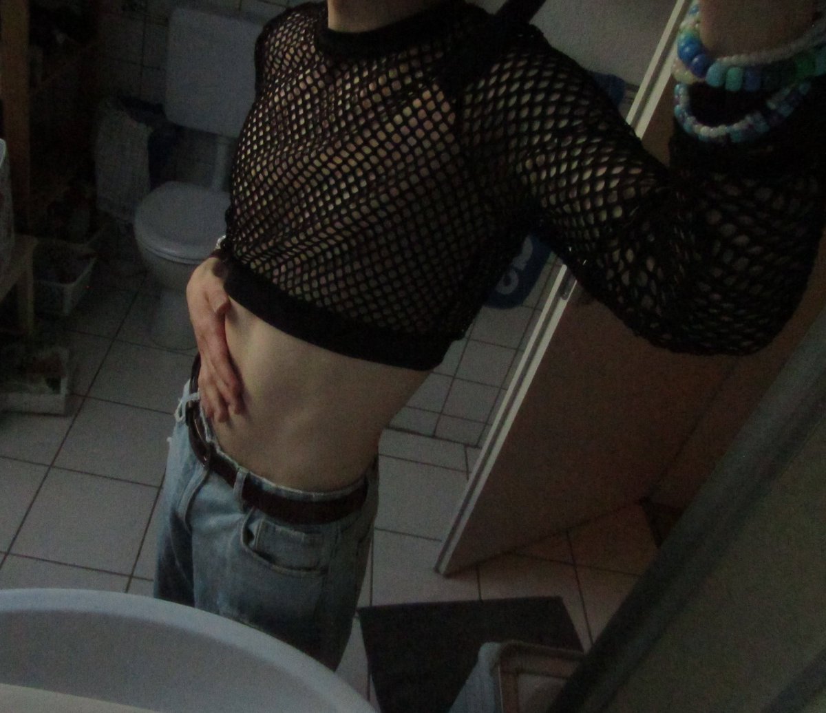clearly_Them's tweet photo. pretty top hellu 
:3
#nsfwtwt #nsfw https://t.co/2Y2Q66zvBw