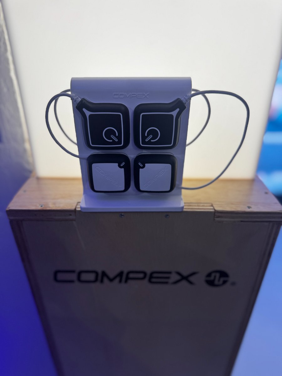 Elements_System's tweet photo. @Compex_ES celebra su 40 Aniversario
Y presenta un nuevo electroestimulador, tras 12 años de su último modelo: el Ultimate.
Portátil, una app de control muy efectiva, sin cables de carga, y toda la potencia-fiabilidad de esta marca icónica en el mundo del fitness https://t.co/OLXOOPY4Ce