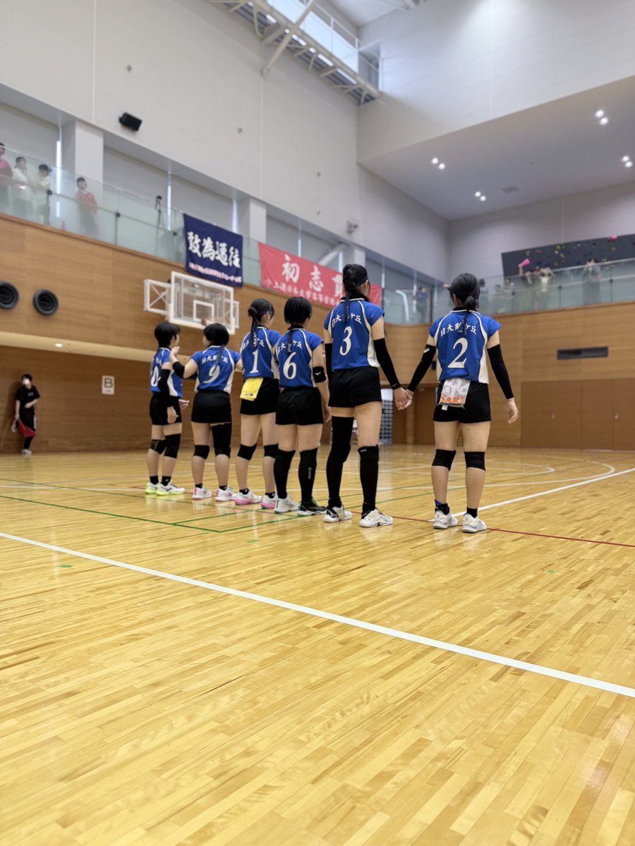 NT_VGC's tweet photo. 9/16 日大大会報告

2日目決勝トーナメント
1-2 日大一高
2-1 日大櫻丘

決勝トーナメントの初戦で敗退しました。粘り強く喰らいつく中で好プレーも見られましたが，連携が取れずミスしてしまう場面もありました。約1週間後にひかえている春高予選第2ラウンドに向けて，気持ちを引き締めてい��ます。 https://t.co/4xDS7Yg1HB