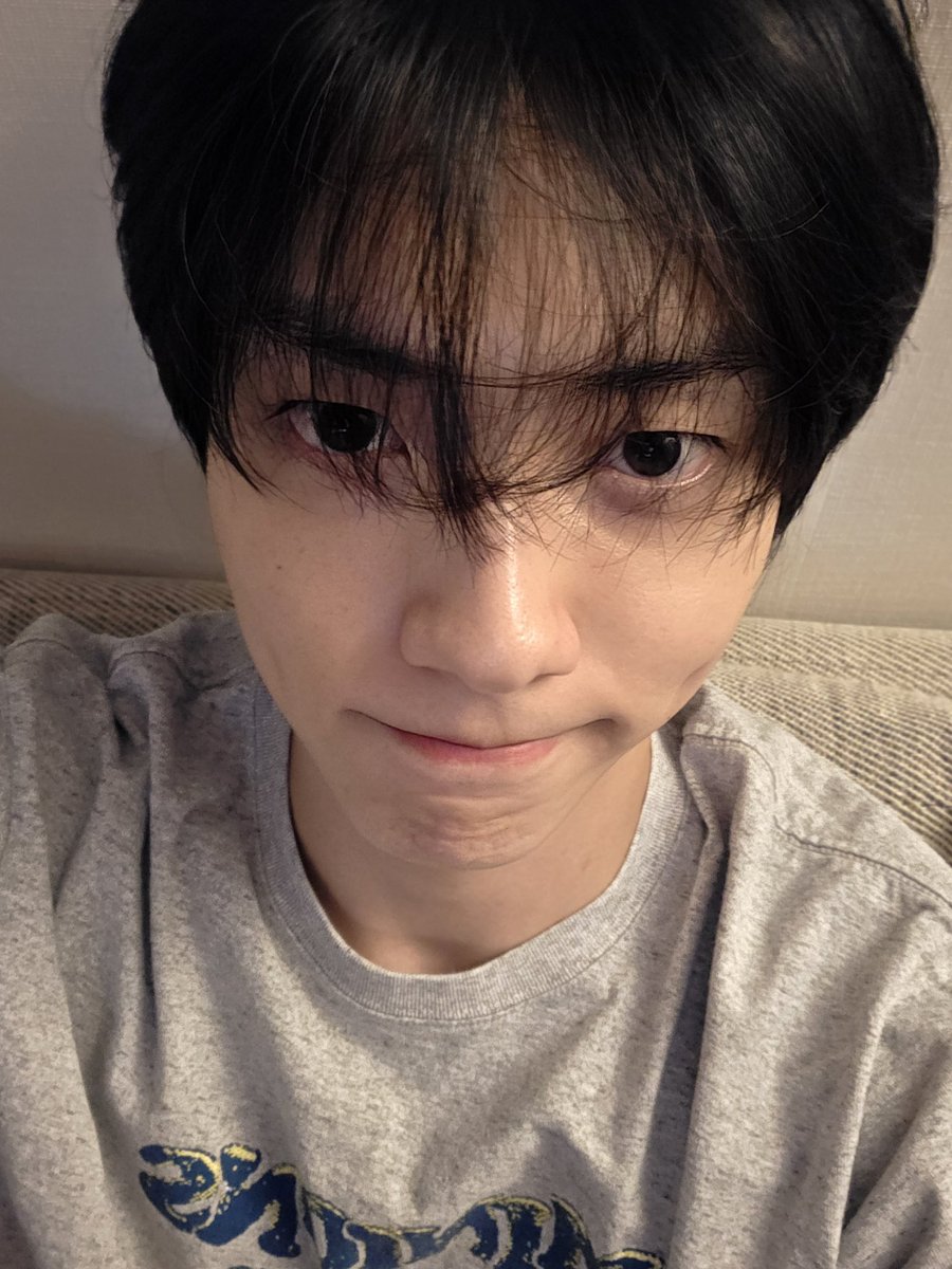 translatingTXT's tweet photo. [260917] weverse dm 🐰💬 https://t.co/vb2scGgvEY