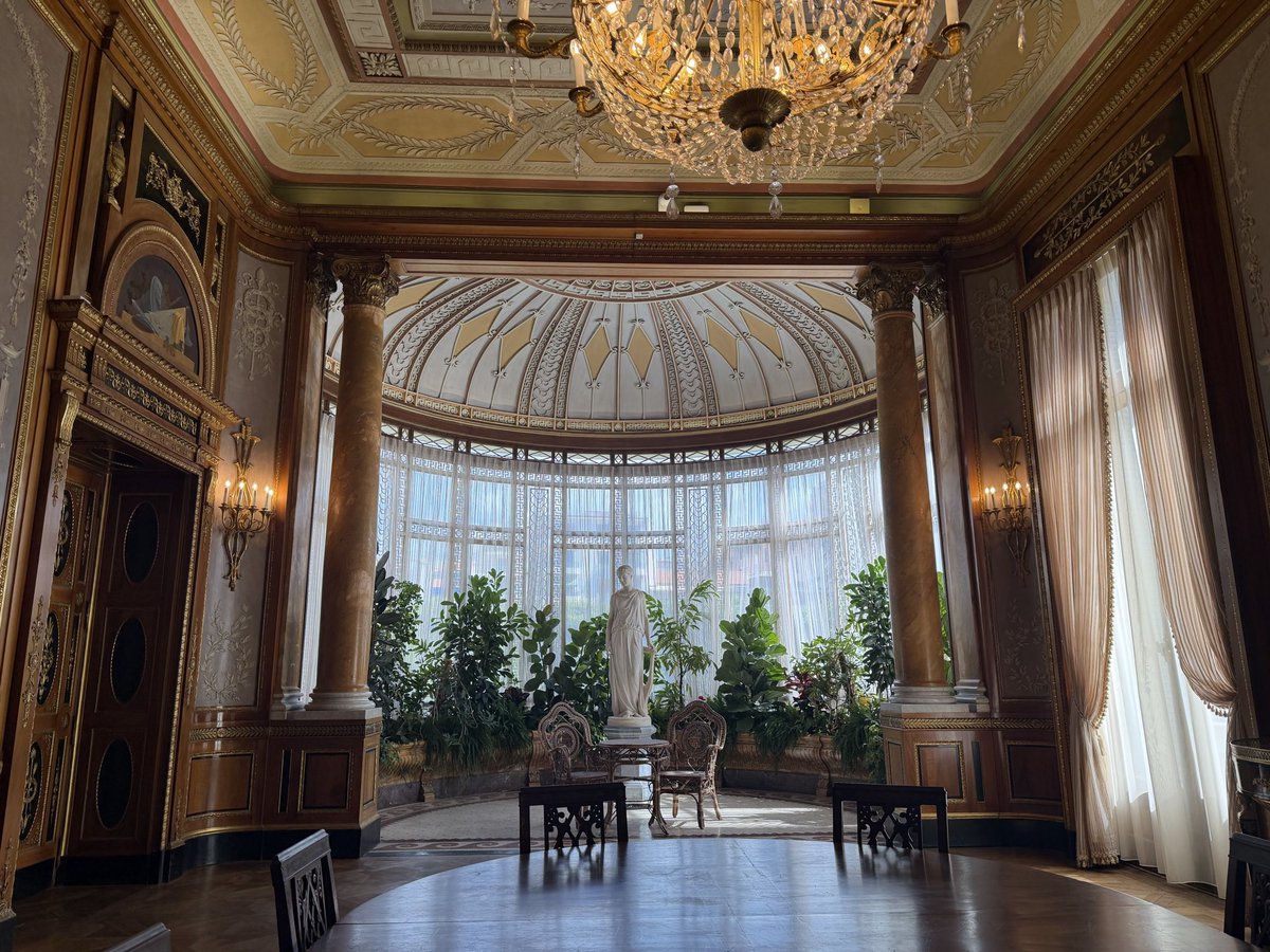 canonical777's tweet photo. The French Riveria is so beautiful after getting sexually harassed by a European homosexual and turned down by the doorman at La Rotonde even though I’m staying at Le Negresco. Grand-Hotel du Cap-Ferrat would never. https://t.co/sndydBkB5z