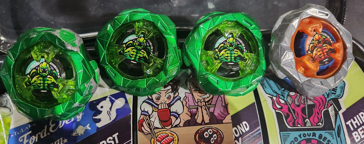 ceramic_striker's tweet photo. ゴーレムロックを２個も頂いて圧倒的感謝。　これで理想のゴーレムロックが組めるかもしれん！ https://t.co/zexJKKicF6