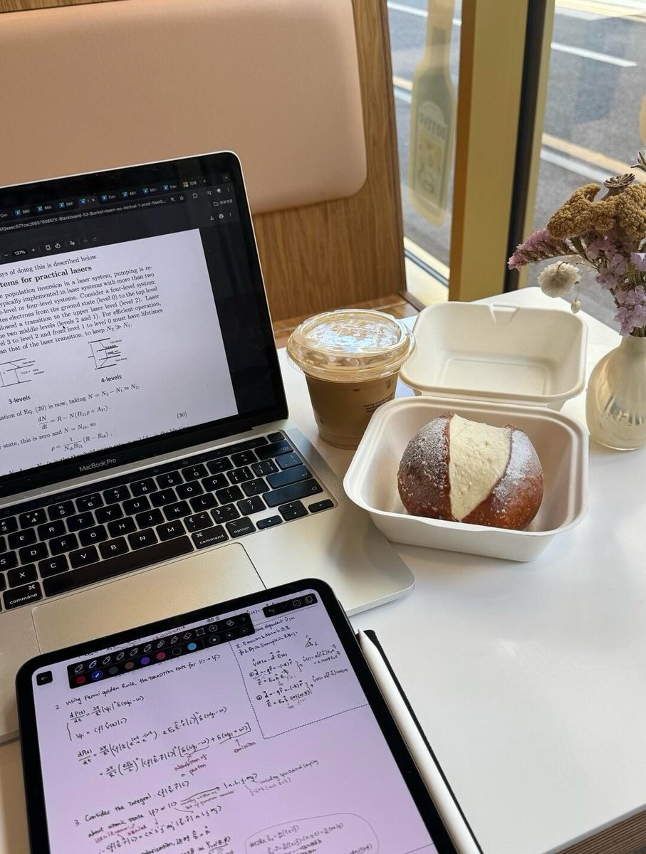 islaboards's tweet photo. Do you love studying at a cafe ☕💻 https://t.co/0Xq26rHUR7