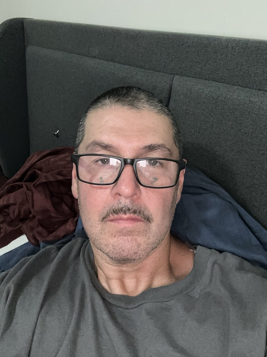 PZarogoza's tweet photo. @AdeleGrddd How old and how grey top down low or both? https://t.co/o7bOEVpHMh