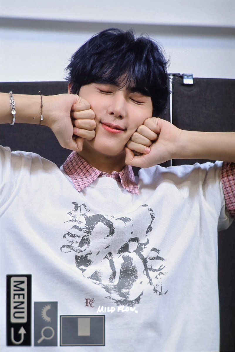 mildflow_89's tweet photo. 260917 PRE

말랑이 다 터져서 왔다구요

#SF9 #JAEYOON #에스에프나인 #재윤 #이재윤 https://t.co/6bNc6j5Lsp