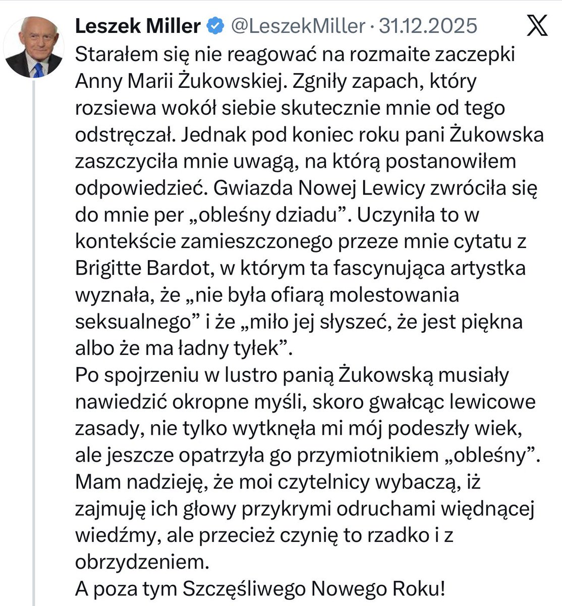 i_placzkowski's tweet photo. Dziwnie to brzmi z ust polityka, który raczej nie gryzł się w język. Cytowanie słynnego fragmentu Tuwima w Sejmie, bitwa na rewolwery i słynne „Pan jest zerem” do Ziobry, przeciętniak o Zandbergu, „mówię do ludzi rozumnych” w stronie Niesiołowskiego i wiele innych wypowiedzi można to przytoczyć. To wtedy widać na Pana twarzy dumę. 

Jeśli jednak szefowa resortu staje w obronie swojej bardzo bliskiej współpracowniczki i po prostu odpowiada na poziomie (i tak znacznie wyższym) Panu Jakiemu, to nagle ten, który był prowokatorem staje się ofiarą- dziwna logika z Pana strony. 

Tak dla przypomnienia proszę sobie zobaczyć jak nie tak dawno sam Pan reagował na „zaczepki”. Zapachniało hipokryzją.