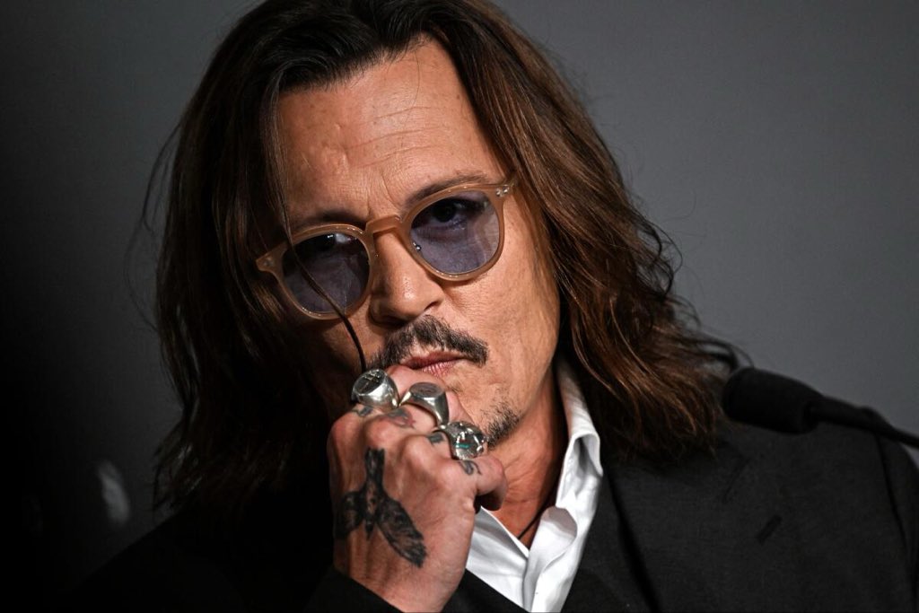 johnnydeppmngt's tweet photo. Not every victory needs a crowd cheering for you. Sometimes getting out of bed, choosing peace, and trying again is victory enough. https://t.co/36pahCSut1