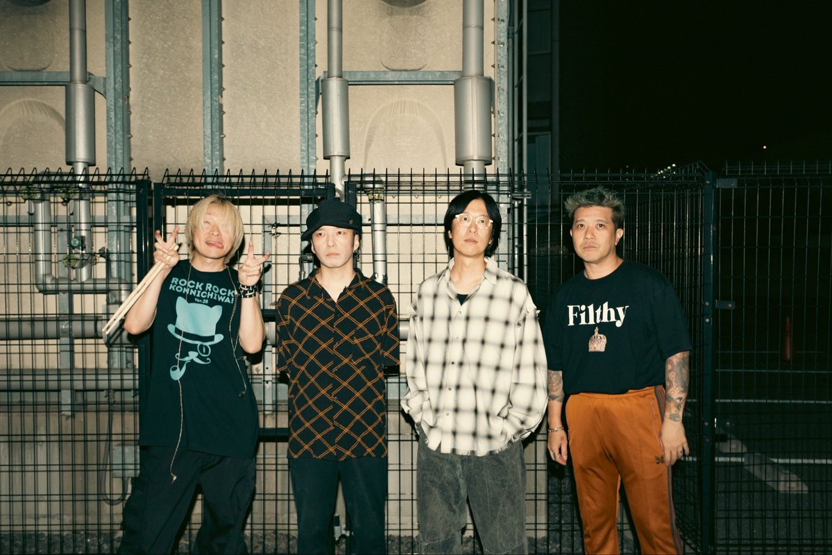 straightenerjp's tweet photo. ロックロックこんにちは！Ver.28 ～にゃーロック！ホームズ～
at Zepp Namba

ありがとうございました！

1枚目 photo by @bit_Direction 
2枚目 photo by @pyama_17 

#スピッツ
#spitz
#ロックロックこんにちは
#ストレイテナー https://t.co/HevBJUEF1O