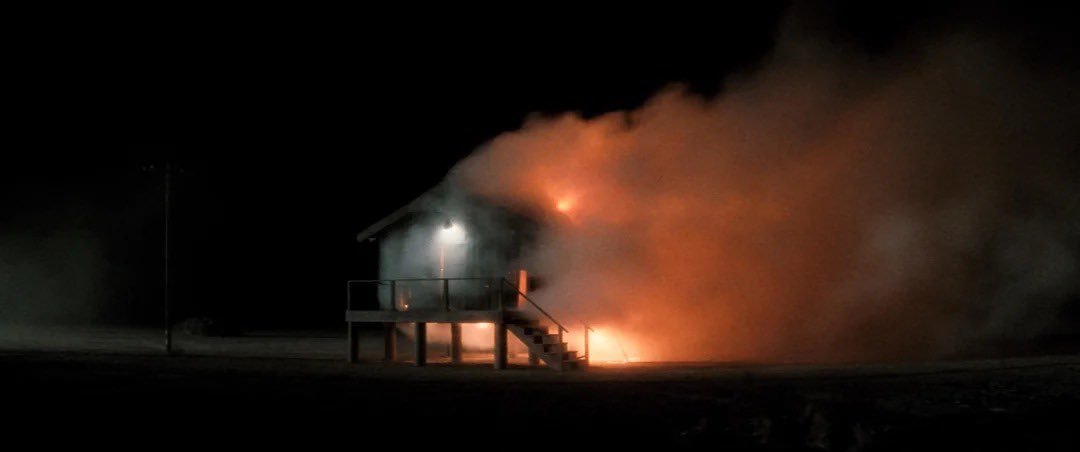 EARTHM0VERRR's tweet photo. david lynch really has a shot that could be considered the greatest shot of all time in every single one of his films https://t.co/LN7SuBgvxU
