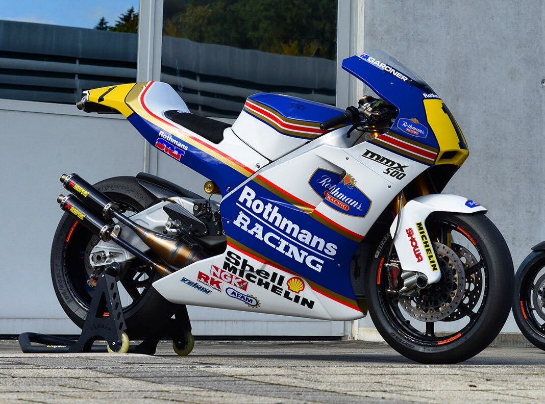 bike_bound's tweet photo. Today on https://t.co/ooJ0mBjt8Q: Suter MMX 500, the 195-hp / 576cc / 280-lb two-stroke V4 track bike.
More: https://t.co/YF6oiXUUCY
———
#2t #2stroke #2tempi #2tak #twostroke https://t.co/804xSlg67J https://t.co/RZukjv82mM
