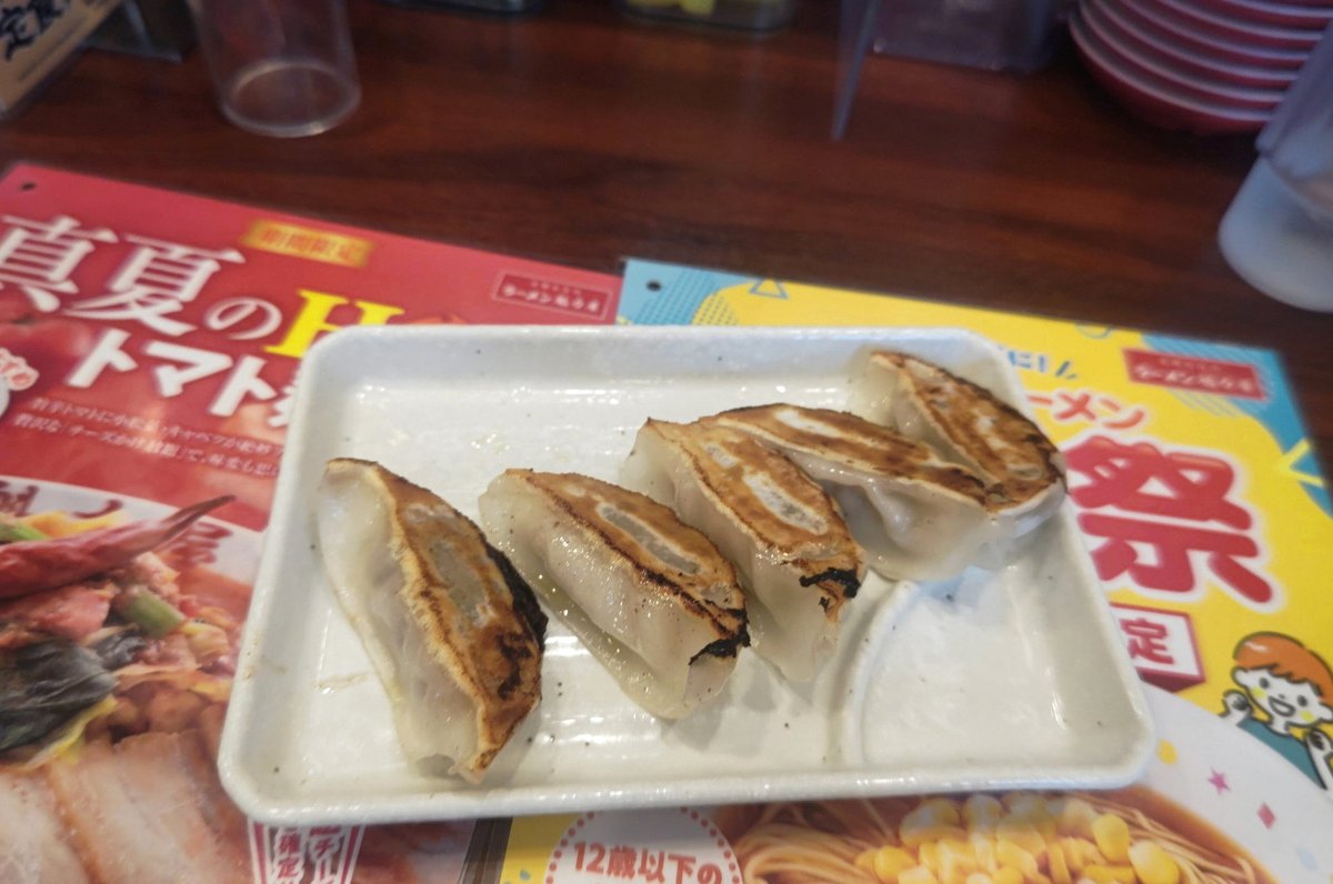 indrapurnamagbr's tweet photo. 朝起きて会社に行くのが本気で無理になって、勢いだけで退職届け出した人いる？🙋♀️ https://t.co/FK2nLDa1Vo