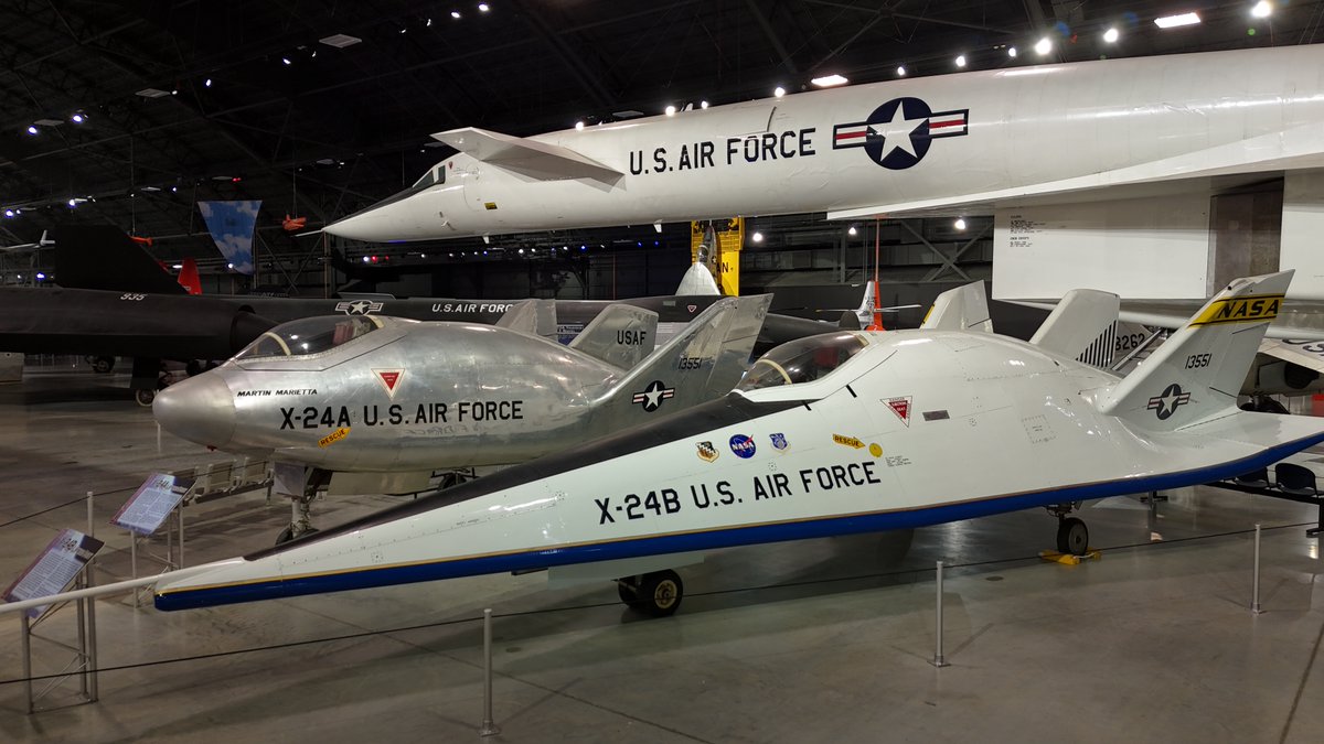 AFmuseum tweet picture