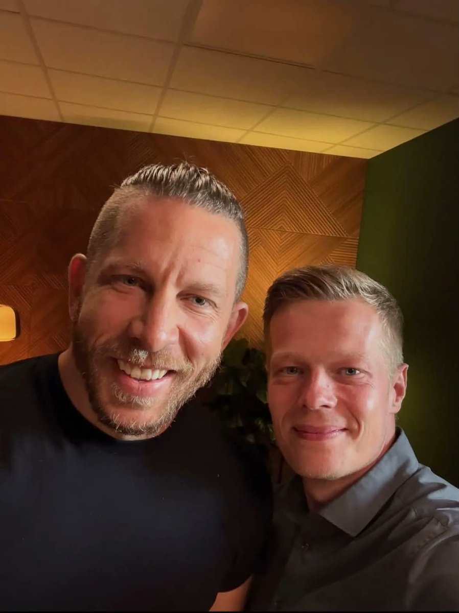 JT_Voermann's tweet photo. Manuel Ostermann (rechts) und Ben Ungeskripted (auch rechts). https://t.co/u5AsNHhXlg
