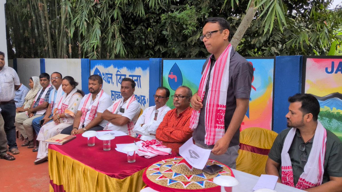 JJMBarpeta's tweet photo. Jal Arpan Divas organised at Betbari Gaon PWSS by the Hon'ble MLA, Pakabetbari LAC
#JalArpan 
#JalJeevanMission 
#HarGharJal
@dcbarpeta_ 
@KPaulAssam 
@JJM_Assam 
@jaljeevan_ https://t.co/brI4iVEllI