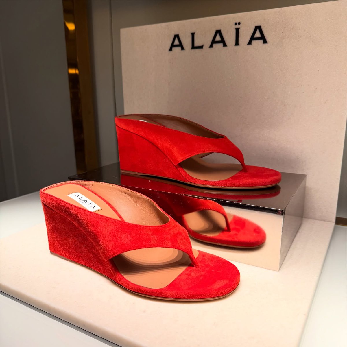 DeandreTanku's tweet photo. New Alaïa shoes just arrived. Message us to secure your pair—we ship worldwide. https://t.co/iDUh7dzm5B