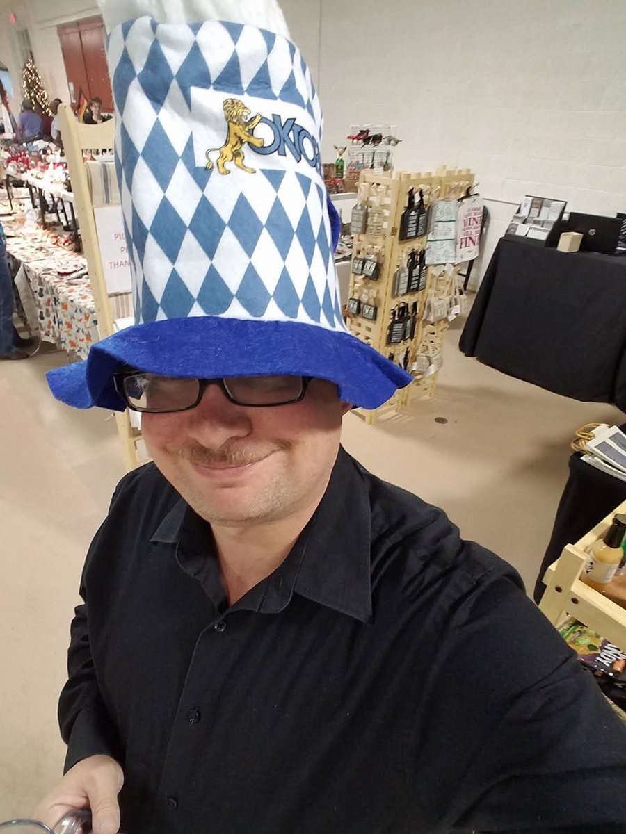 EddieErotik's tweet photo. QT Your Fun Hat
Since we are so close to that time of year, here's me in my #Oktoberfest hat!🍻
Inviting all
🔞 #smno #ometv 🔞 https://t.co/COT8Zwi3yA