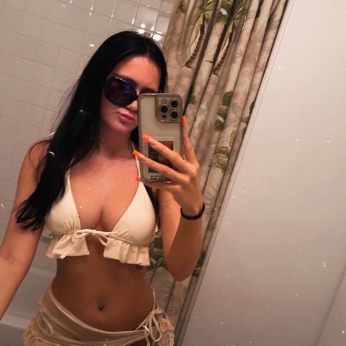 reco_212's tweet photo. Submission Tianna lammler 😍#irl #chav #slut https://t.co/T4gl5AUXvv