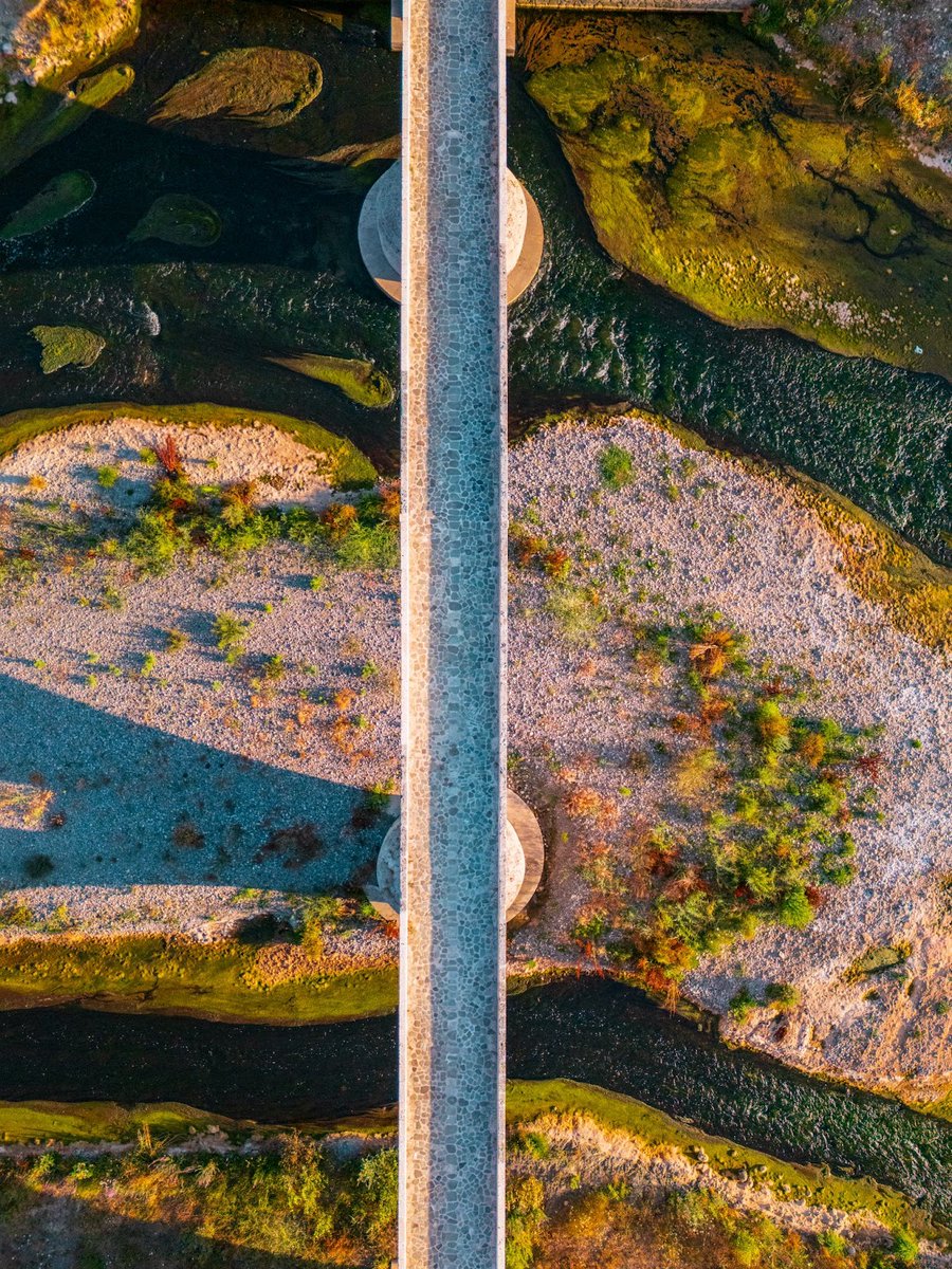 GoTurkiye's tweet photo. The Akbaş Bridge, situated over the Melan River in Çerkeş, is one of the must-see attractions in Çankırı, with a history stretching from the early 20th century to the present day. 🌉 #Çankırı

Fore more, follow:
https://t.co/DmK5A8nddd https://t.co/V81jWSlgqW