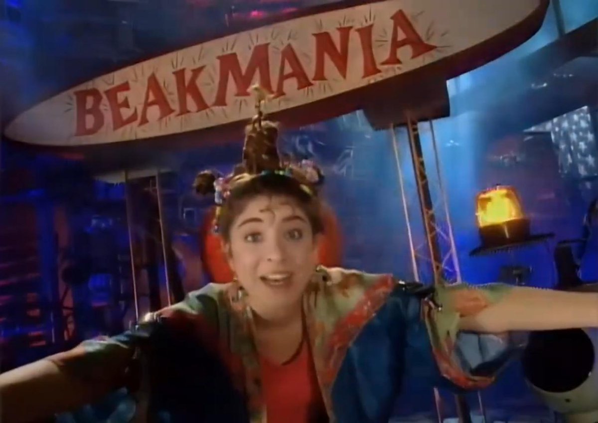 landofthe80s's tweet photo. September 18, 1993 | “Beakman’s World” joined CBS’s Saturday-morning lineup, bringing Paul Zaloom’s wild-haired scientist to a much bigger audience.

BITE-SIZED FACT | The series had originally premiered in first-run syndication in 1992 before making the jump to CBS. https://t.co/czQHdxckh5