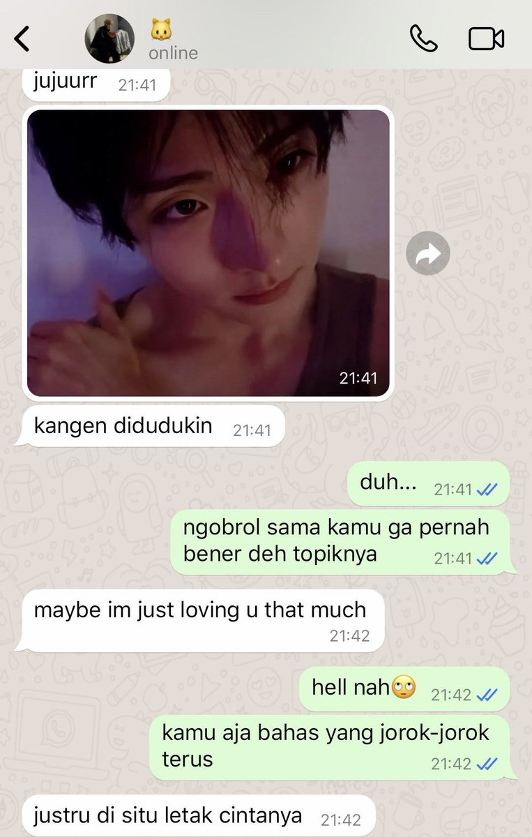 vouxvouyez's tweet photo. sangseo onetweet au
from pacar ‘ucing’-nya seo

their daily convo https://t.co/WpR5C6PKrm