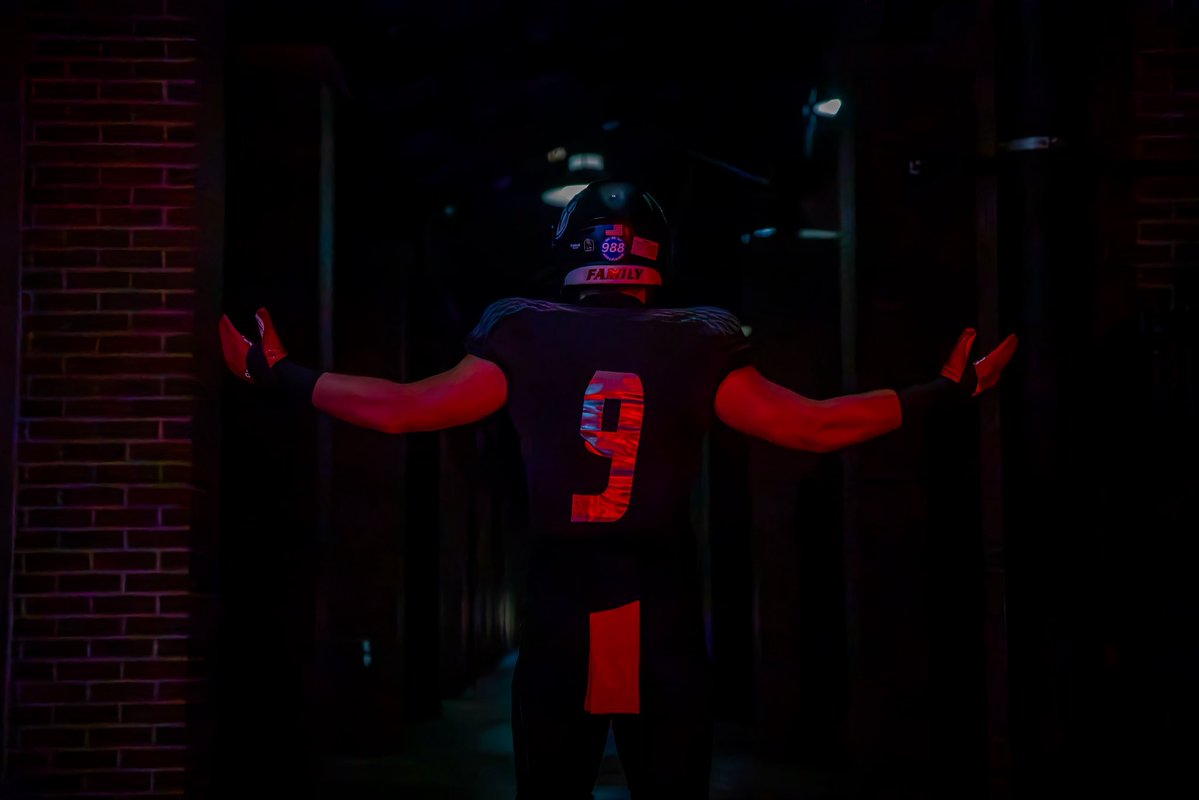 NWBearcat_FB's tweet photo. Family weekend means we wear RED 🏟️🔴
↳ Week 3 𝓣𝓱𝓻𝓮𝓪𝓭𝓼

#RISE #FAMILY https://t.co/bNYsmzseBK